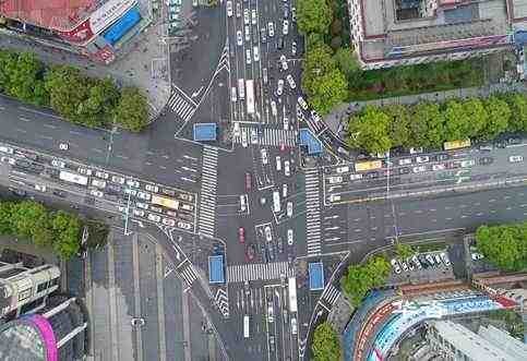 華咨公司公路技術(shù)團(tuán)隊積極推進(jìn)公路安全評價_打造平安公路而發(fā)力！