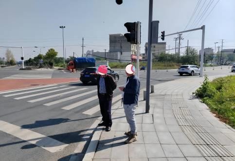 當前公路附屬設施質量問題主要集中在哪些方面？如何利用安全技術評價來解決？